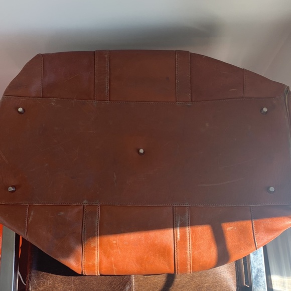 COACH LEATHER SIGNATURE DUFFLE - Picture 5 of 7